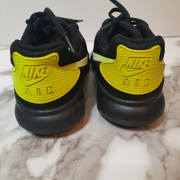 Nike Air Max Oketo Shoes Black Yellow Running Sneakers Ar7419-004 Size 6Y - Picture 5 of 16